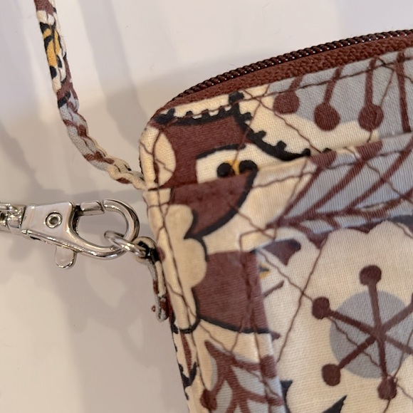 Vera Bradley Wristlet - Picture 4 of 4